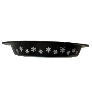 Pyrex 1.5 Quart Divided Dish Charcoal Snowflake Black White Vintage 063 NO LID
